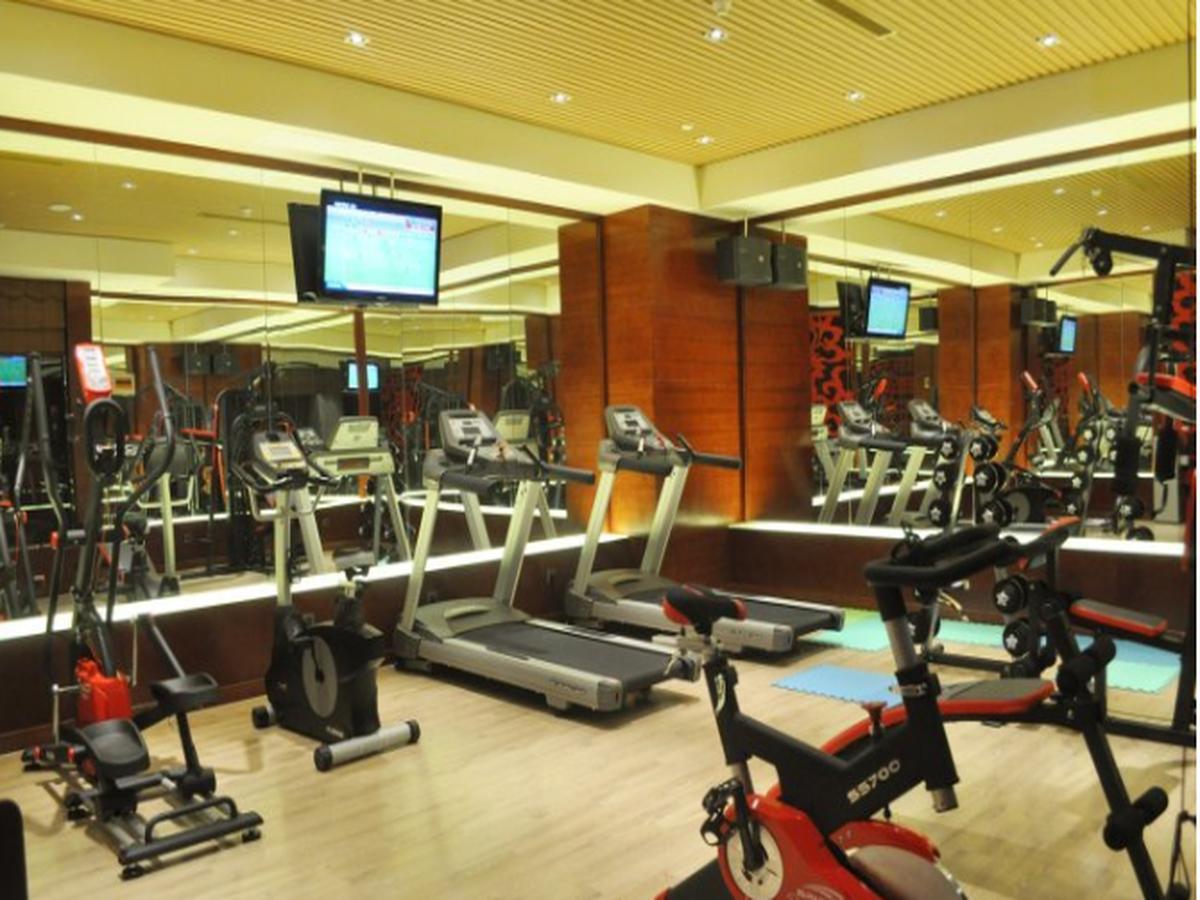 Gloria Grand Hotel Wuxi Wuxi  Exteriör bild